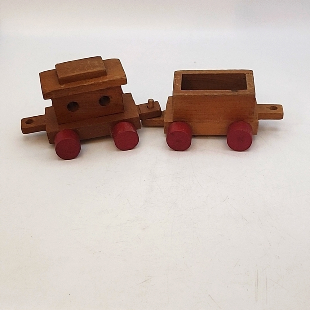 Vintage Wooden Train Pieces 2 Count